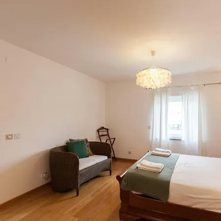 Flh Restelo Duplex With Garden & Parking Prázdninový dům